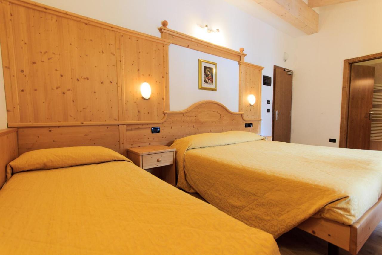 Hotel Majorka Andalo Esterno foto