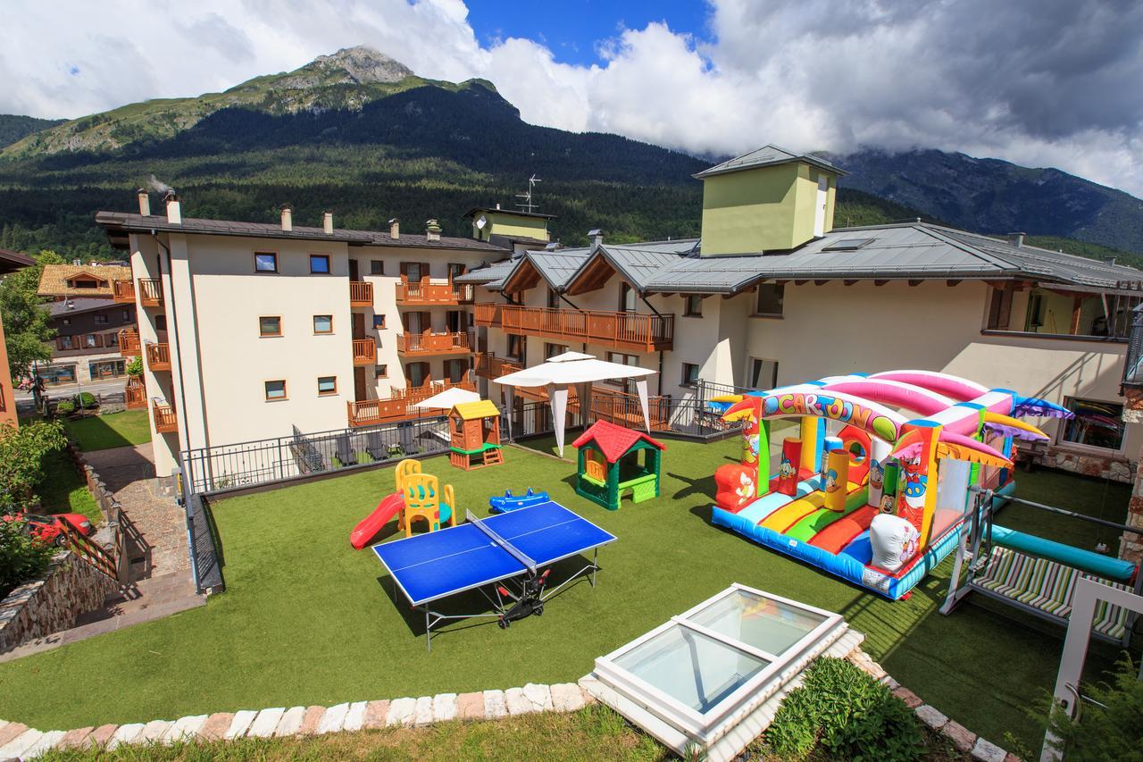 Hotel Majorka Andalo Esterno foto