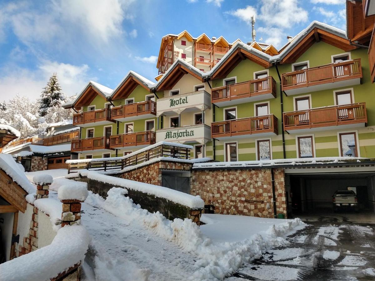 Hotel Majorka Andalo Esterno foto